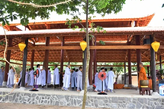 Bình Chánh: Tịnh thất Kỳ Viên lần đầu khai giảng lớp Bát Quan Trai 7 Bình Chánh: Tịnh thất Kỳ Viên lần đầu khai giảng lớp Bát Quan Trai image-1731943103238