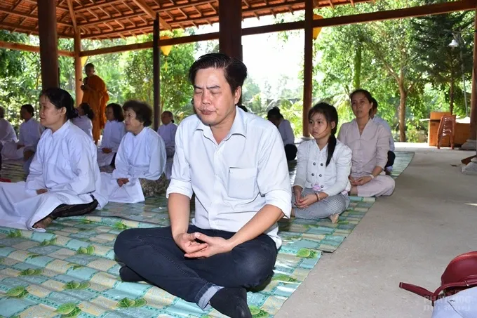 Bình Chánh: Tịnh thất Kỳ Viên lần đầu khai giảng lớp Bát Quan Trai 11 Bình Chánh: Tịnh thất Kỳ Viên lần đầu khai giảng lớp Bát Quan Trai image-1731943106725