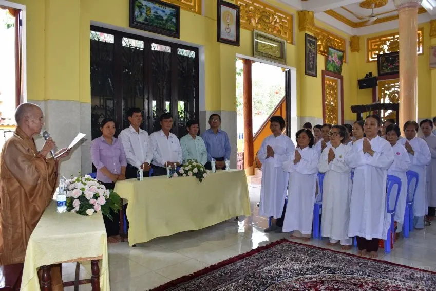 Bình chánh, Tịnh xá Đại Quang tổ chức lễ Phật đản image-1731943301847