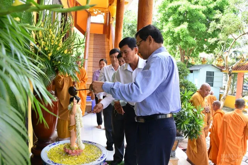 Bình chánh, Tịnh xá Đại Quang tổ chức lễ Phật đản image-1731943309239