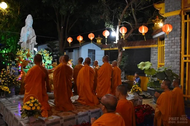 Bình chánh: Tịnh xá Đại Quang tổ chức lễ vía Quan Âm image-1731943439126