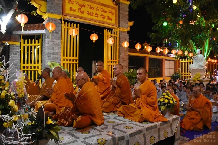 Bình chánh: Tịnh xá Đại Quang tổ chức lễ vía Quan Âm image-1731943443906