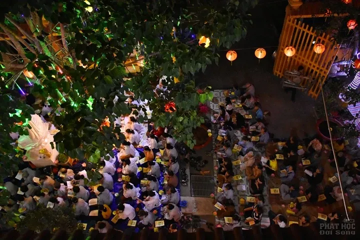 Bình chánh: Tịnh xá Đại Quang tổ chức lễ vía Quan Âm image-1731943445409