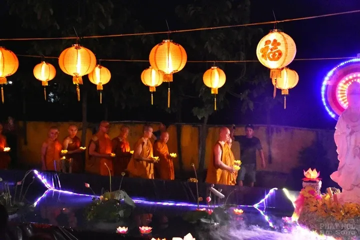 Bình chánh: Tịnh xá Đại Quang tổ chức lễ vía Quan Âm image-1731943453826