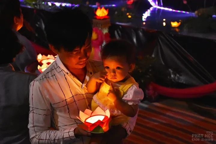 Bình chánh: Tịnh xá Đại Quang tổ chức lễ vía Quan Âm image-1731943456848