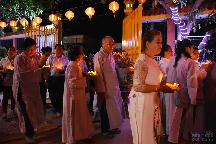 Bình chánh: Tịnh xá Đại Quang tổ chức lễ vía Quan Âm image-1731943460637