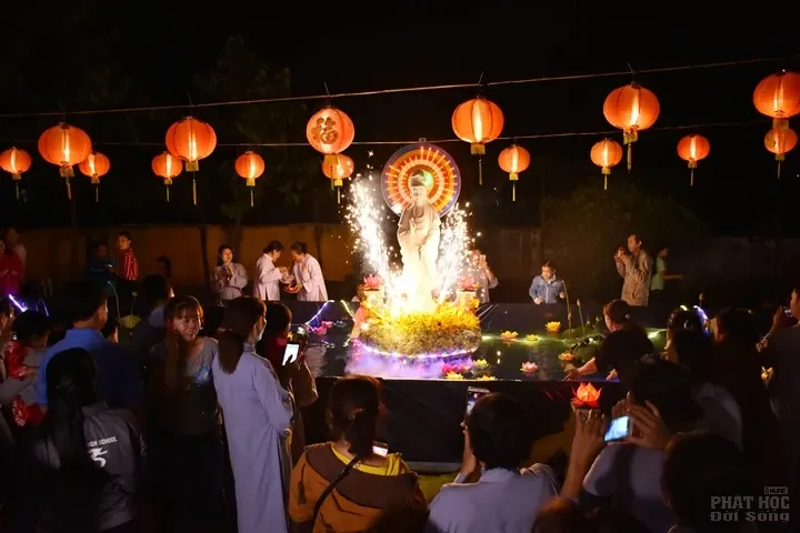 Bình chánh: Tịnh xá Đại Quang tổ chức lễ vía Quan Âm image-1731943461381