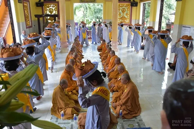 Bình chánh: Tịnh xá Đại Quang tổ chức lễ Vu lan image-1731941119144