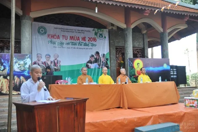 Bình Phước: Bế mạc khóa tu mùa hè 'Phật giáo với tuổi trẻ dân tộc' image-1731747722496