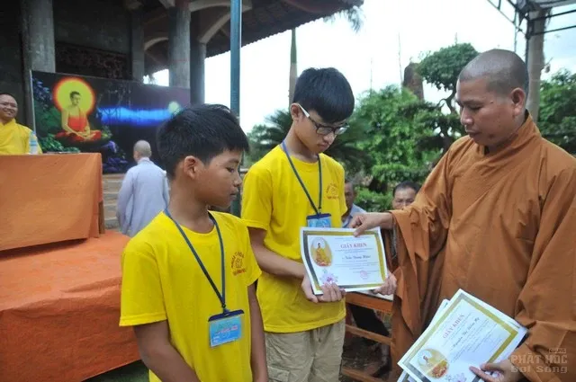 Bình Phước: Bế mạc khóa tu mùa hè 'Phật giáo với tuổi trẻ dân tộc' 8 Bình Phước: Bế mạc khóa tu mùa hè 'Phật giáo với tuổi trẻ dân tộc' image-1731747724753