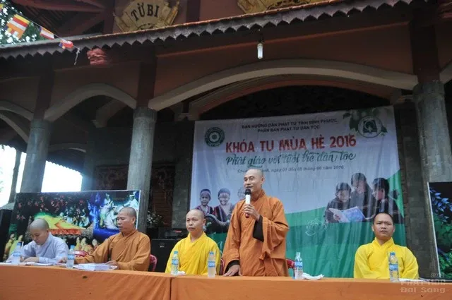 Bình Phước: Bế mạc khóa tu mùa hè 'Phật giáo với tuổi trẻ dân tộc' image-1731747727189