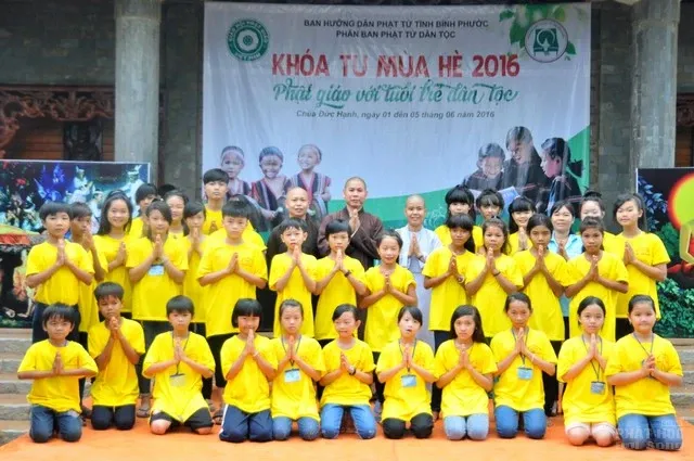 Bình Phước: Bế mạc khóa tu mùa hè 'Phật giáo với tuổi trẻ dân tộc' image-1731747728676