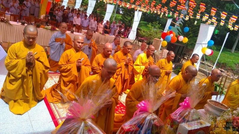 Bình Phước: Phật giáo huyện Hớn Quản mừng Đại lễ Phật đản PL: 2562 10 Bình Phước: Phật giáo huyện Hớn Quản mừng Đại lễ Phật đản PL: 2562 image-1731946258041