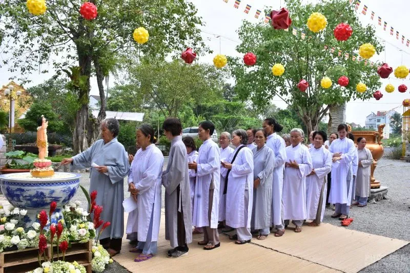 Bình Phước: Tịnh xá Ngọc Chơn tổ chức lễ Phật đản 32 Bình Phước: Tịnh xá Ngọc Chơn tổ chức lễ Phật đản image-1731942867977