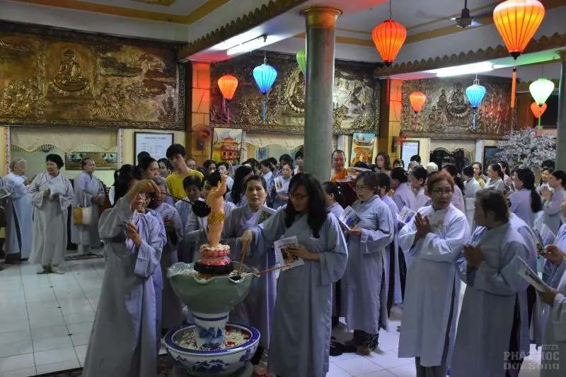 Bình Phước: Tịnh xá Ngọc Chơn tổ chức lễ Phật đản image-1731942875792