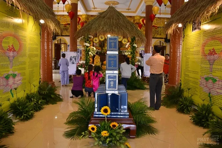 Bình Phước: Tịnh xá Ngọc Chơn tổ chức lễ tưởng niệm 64 năm vắng bóng Tổ sư Minh Đăng Quang image-1731942644703