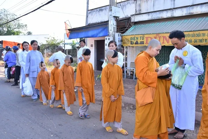 Bình Phước: Tịnh xá Ngọc Chơn tổ chức lễ tưởng niệm 64 năm vắng bóng Tổ sư Minh Đăng Quang 17 Bình Phước: Tịnh xá Ngọc Chơn tổ chức lễ tưởng niệm 64 năm vắng bóng Tổ sư Minh Đăng Quang image-1731942655627