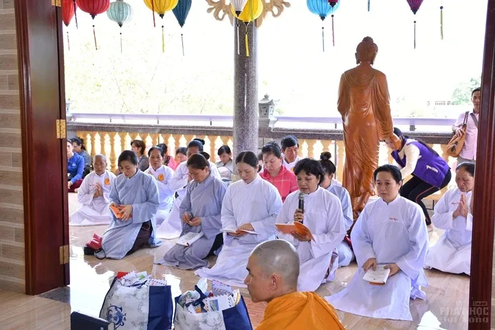 Bình Phước: Tịnh xá Ngọc Chơn tổ chức lễ tưởng niệm 64 năm vắng bóng Tổ sư Minh Đăng Quang 46 Bình Phước: Tịnh xá Ngọc Chơn tổ chức lễ tưởng niệm 64 năm vắng bóng Tổ sư Minh Đăng Quang image-1731942678039