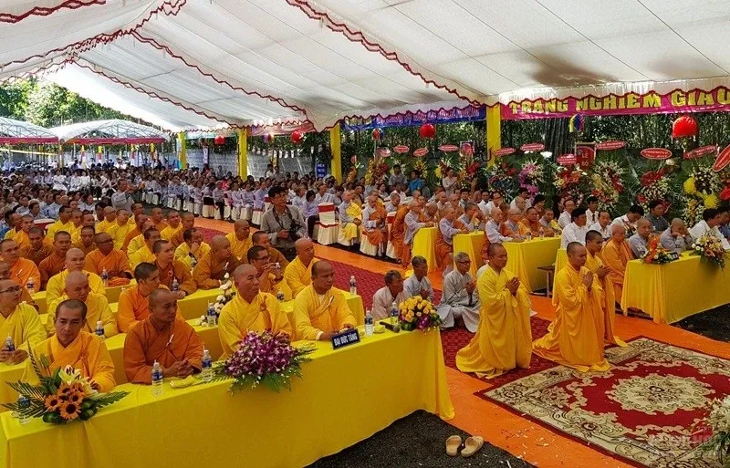 Bổ nhiệm trụ trì niệm Phật đường Tân Hữu cho ĐĐ Thích Đồng Đạt image-1731938522953