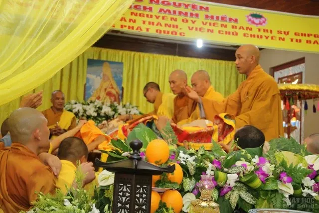 Lễ nhập kim quan cố HT Thích Minh Hiển BRVT: Lễ nhập kim quan Hòa Thượng Thích Minh Hiển image-1731933069233