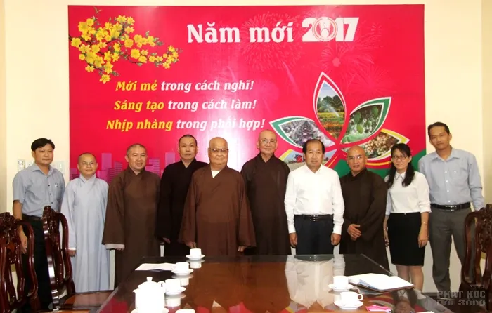 BTS Phật giáo Đồng Tháp gặp gỡ UBND tỉnh image-1731941194453