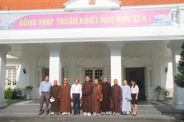 BTS Phật giáo Đồng Tháp gặp gỡ UBND tỉnh image-1731941195184