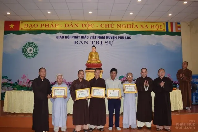 BTS Phật giáo huyện Phú Lộc hội nghị tổng kết Đại lễ Phật đản PL: 2562 7 BTS Phật giáo huyện Phú Lộc hội nghị tổng kết Đại lễ Phật đản PL: 2562 image-1731946510197