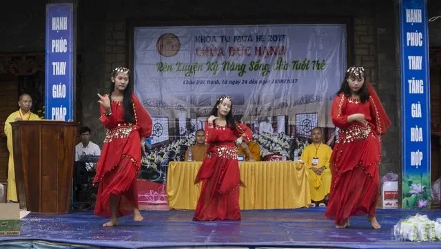 Bù Gia Mập: Khai mạc khóa tu mùa hè chùa Đức Hạnh 2017 image-1731936827695
