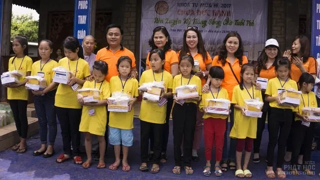 Bù Gia Mập: Khai mạc khóa tu mùa hè chùa Đức Hạnh 2017 image-1731936835336