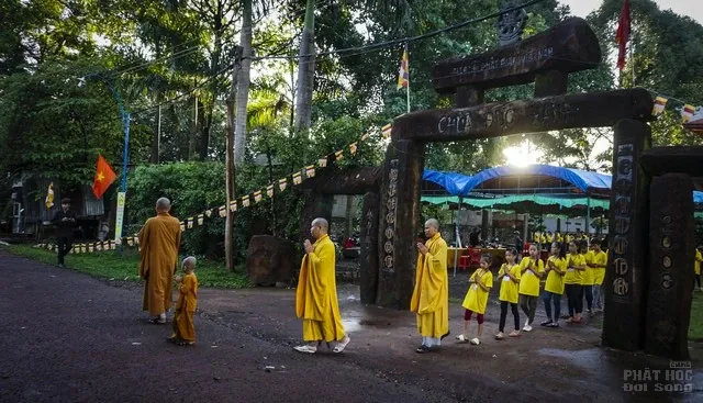 Bù Gia Mập: Khai mạc khóa tu mùa hè chùa Đức Hạnh 2017 image-1731936843797