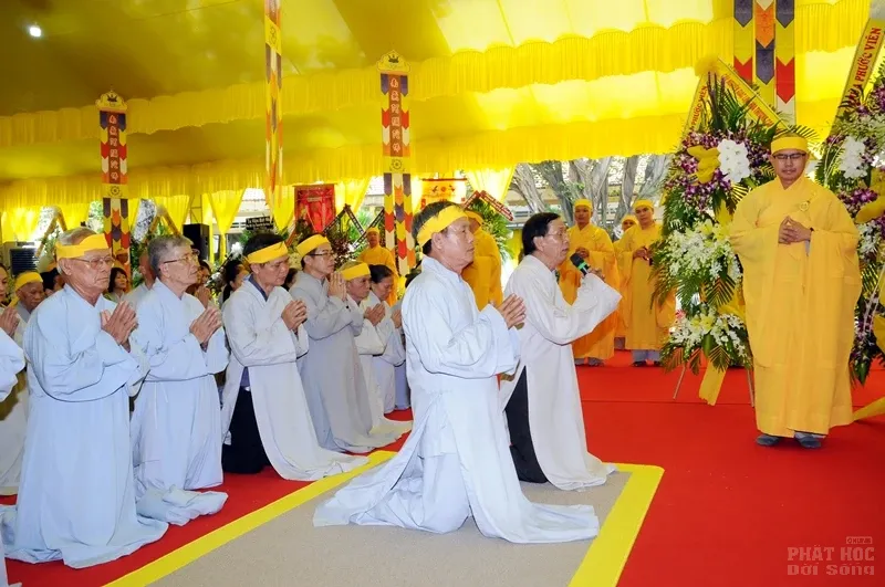 Ca khúc 'nhớ ơn Thầy' nhạc sĩ Thiện Cần Trần Văn Giỏi dâng lên HT Thích Quang Đạo 1 Ca khúc 'nhớ ơn Thầy' nhạc sĩ Thiện Cần Trần Văn Giỏi dâng lên HT Thích Quang Đạo image-1731941951365