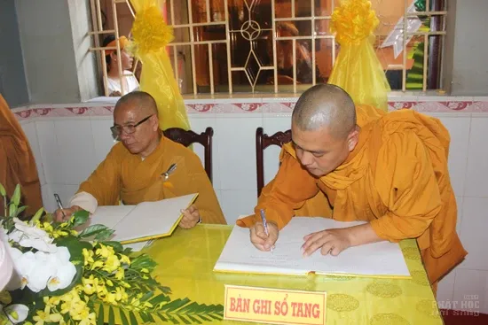 Các đoàn viếng lễ tang HT Thích Thiện Sanh image-1731939692888