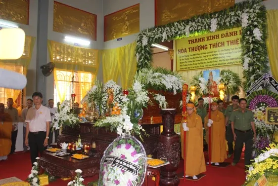 Các đoàn viếng lễ tang HT Thích Thiện Sanh image-1731939703519