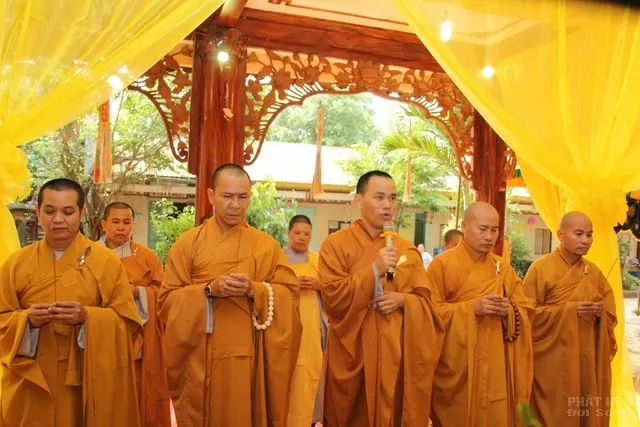 Các phái đoàn viếng tang cố HT Thích Minh Hiển 1 Các phái đoàn viếng tang cố HT Thích Minh Hiển image-1732287109491