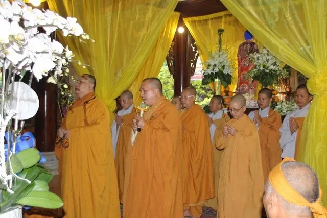 BTS GHPGVN Tp. Bà Rịa viếng tang Các phái đoàn viếng tang cố HT Thích Minh Hiển image-1732287111746