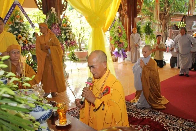 Các phái đoàn viếng tang cố HT Thích Minh Hiển Các phái đoàn viếng tang cố HT Thích Minh Hiển image-1732287120680