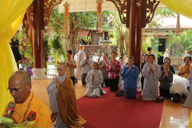 Các phái đoàn viếng tang cố HT Thích Minh Hiển Các phái đoàn viếng tang cố HT Thích Minh Hiển image-1732287121387