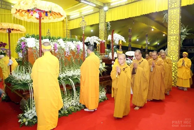 Các phái đoàn viếng tang lễ HT. Thích Quang Đạo ngày 17/7 image-1732292666776