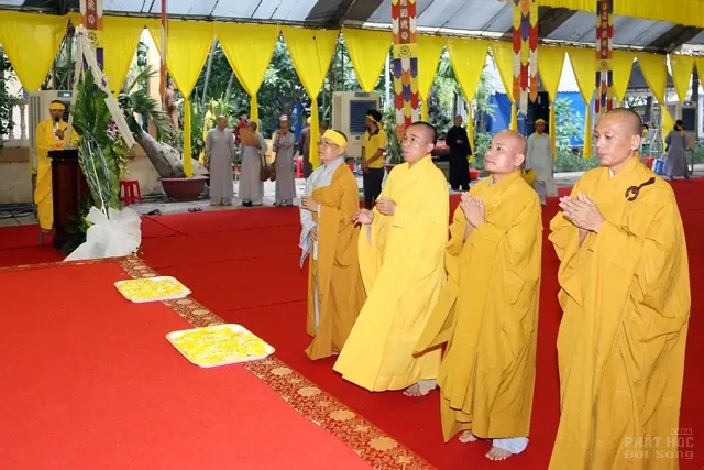 Các phái đoàn viếng tang lễ HT. Thích Quang Đạo ngày 17/7 image-1732292671273