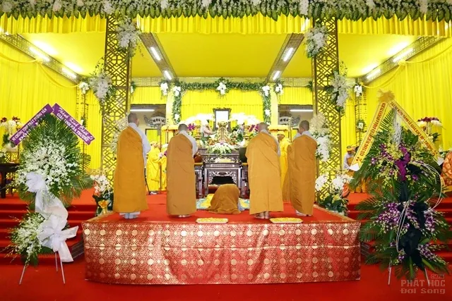 Các phái đoàn viếng tang lễ HT. Thích Quang Đạo ngày 17/7 image-1732292673726