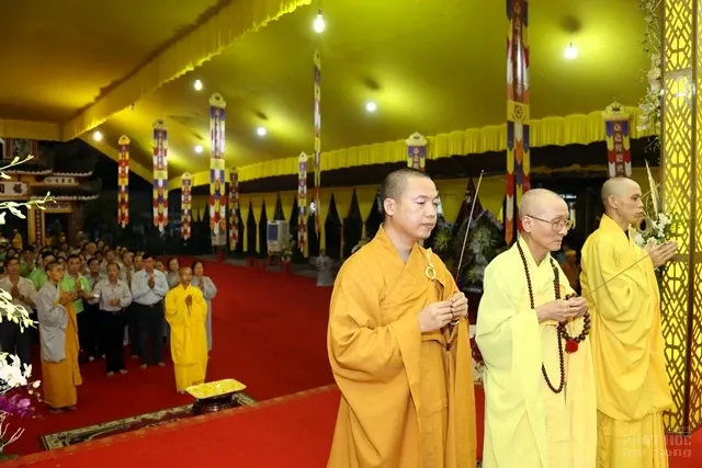 Các phái đoàn viếng tang lễ HT. Thích Quang Đạo ngày 17/7 image-1732292682565
