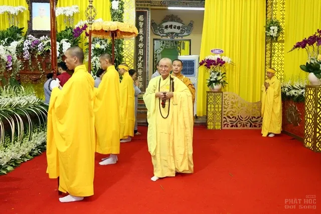 Các phái đoàn viếng tang lễ HT. Thích Quang Đạo ngày 17/7 image-1732292684303