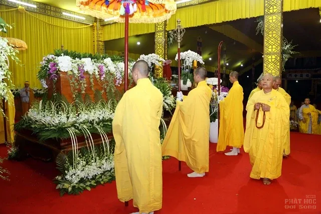 Các phái đoàn viếng tang lễ HT. Thích Quang Đạo ngày 17/7 image-1732292686114