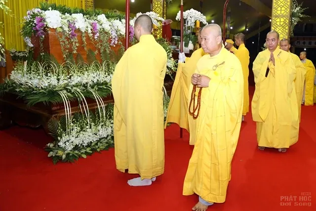 Các phái đoàn viếng tang lễ HT. Thích Quang Đạo ngày 17/7 image-1732292687046