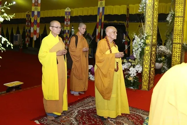 Các phái đoàn viếng tang lễ HT. Thích Quang Đạo ngày 17/7 image-1732292690947