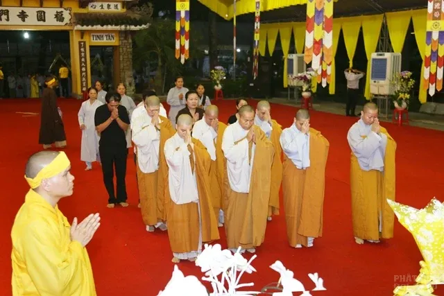 Các phái đoàn viếng tang lễ HT. Thích Quang Đạo ngày 17/7 image-1732292694908