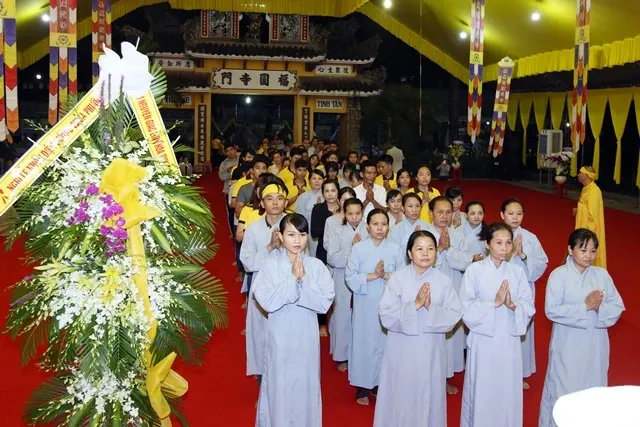 Các phái đoàn viếng tang lễ HT. Thích Quang Đạo ngày 17/7 image-1732292695760
