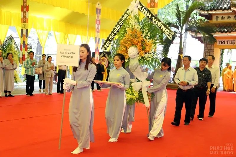 Các phái đoàn viếng tang lễ HT. Thích Quang Đạo ngày 18/7 image-1731940346835