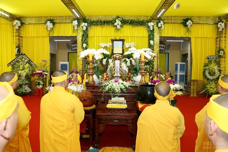 Các phái đoàn viếng tang lễ HT. Thích Quang Đạo ngày 18/7 image-1731940360658