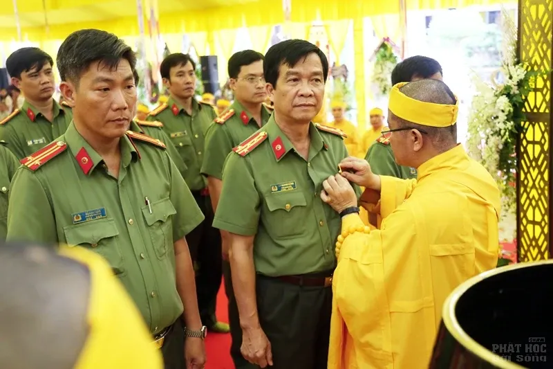 Các phái đoàn viếng tang lễ HT. Thích Quang Đạo ngày 18/7 23 Các phái đoàn viếng tang lễ HT. Thích Quang Đạo ngày 18/7 image-1731940367095